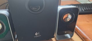 Altavoces Logitech con Subwoofer