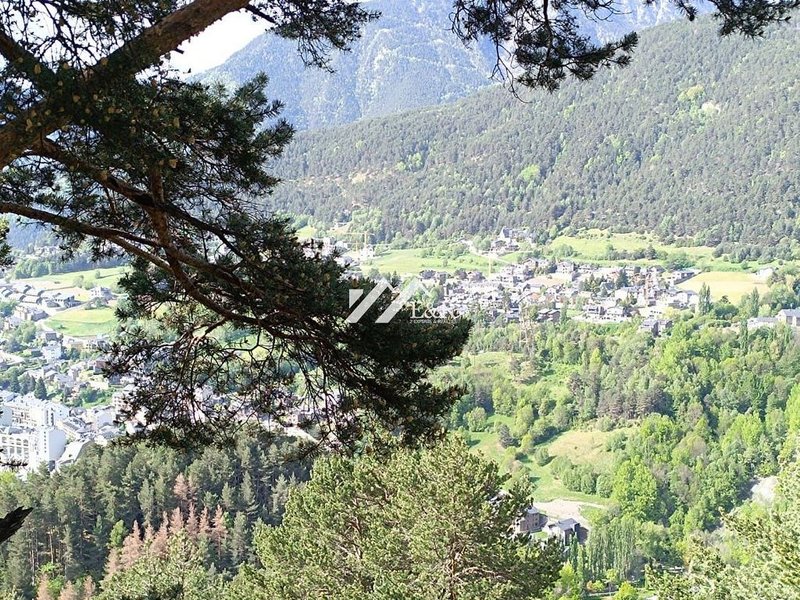 Land for sale in La Massana · 9 of 13