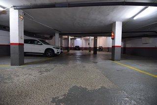 Garaje en venta en Centre en Cornellà de Llobregat