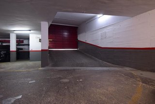 Garaje en venta en Centre en Cornellà de Llobregat