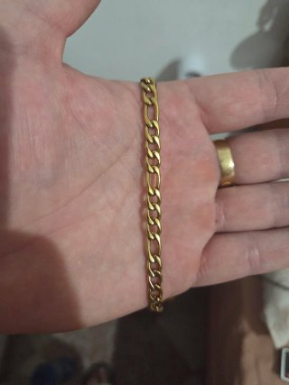 Cadena y sello con laminados de oro 18k no envio