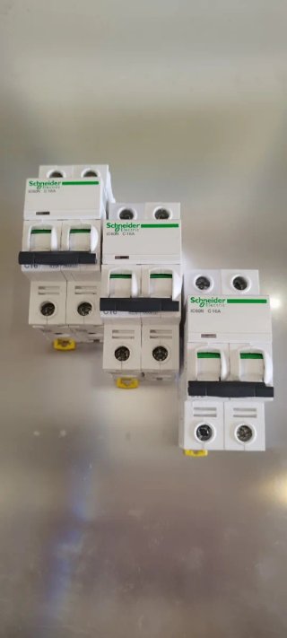 Interruptor Schneider Electric iC60N C16A.