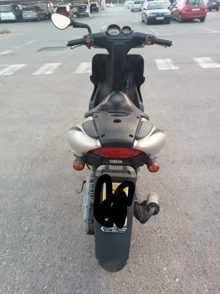 Yamaha Aerox 49cc Plata