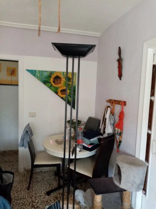 Lampada da terra dal design moderno