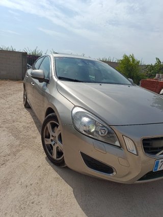 Volvo S60 T5  2011 240 CV,Pegatina C,Precio Fijo!!