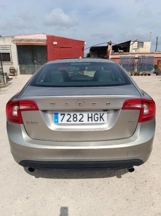 Volvo S60 T5  2011 240 CV,Pegatina C,Precio Fijo!!