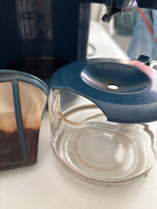 Se REGALA Cafetera Ufesa Capriccio