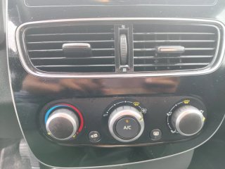 SIN ENTRADA! Renault Clio 84000KM!