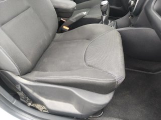 SIN ENTRADA! Renault Clio 84000KM!