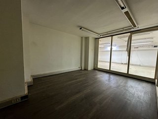 Local comercial en venta en La Plana en Esplugues de Llobregat