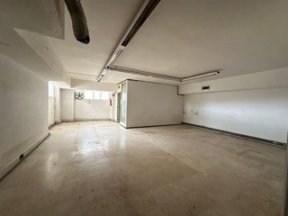 Local comercial en venta en La Plana en Esplugues de Llobregat