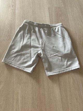 Pantalón corto McKenzie gris