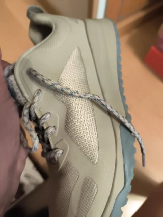 Zapatillas Skechers grises calidad. Buen estado