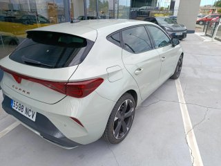 CUPRA Leon 2025