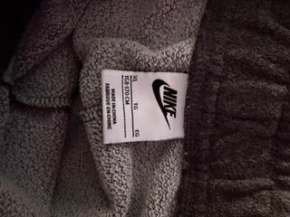 Pantaloncini Nike grigi con cerniera Taglia XL per bambini