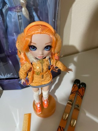 Muñeca Rainbow high