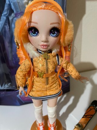 Muñeca Rainbow high