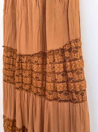 Falda larga boho M/L bordada y con encaje