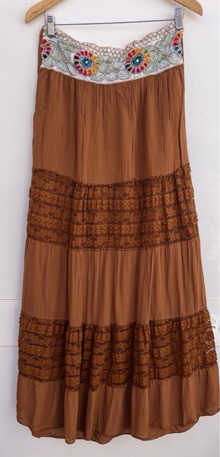 Falda larga boho M/L bordada y con encaje