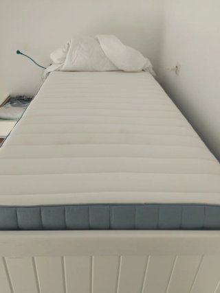 Cama nido blanca, dos colchones uno completamente