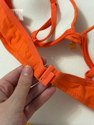 Bikini naranja