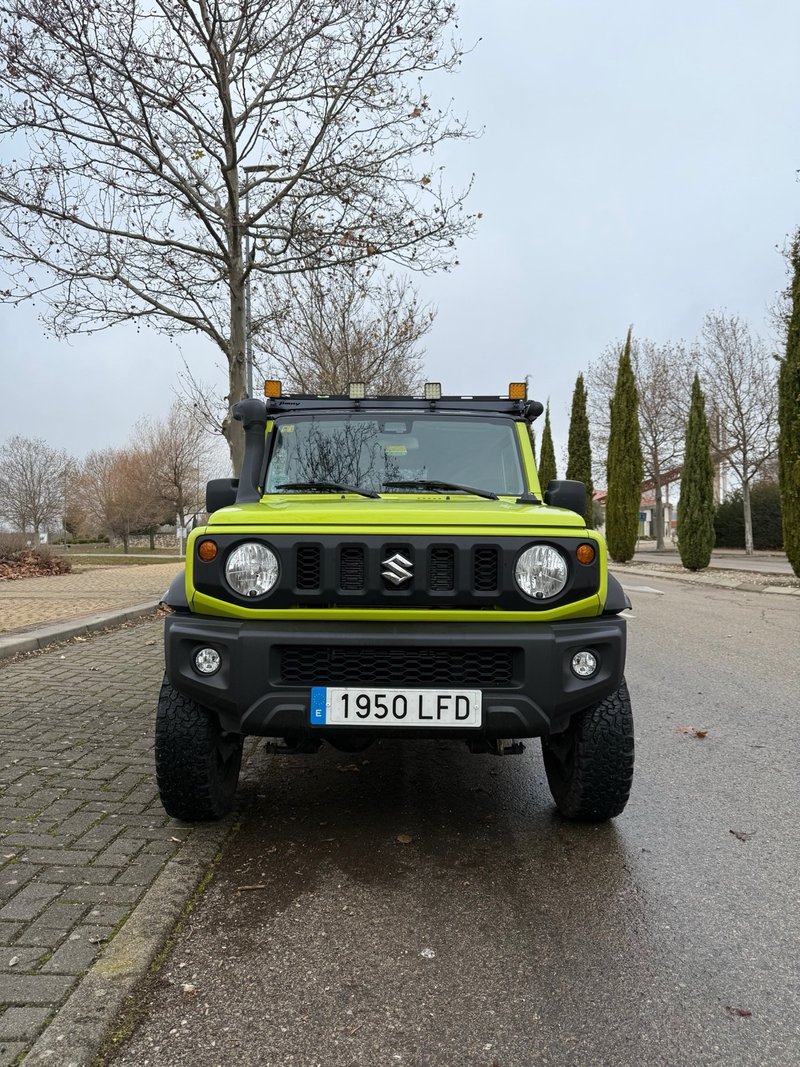Suzuki Jimny 2020 - foto 1