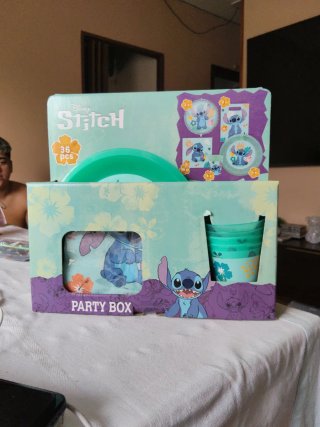 Set 36 Piezas Fiesta Stitch Disney