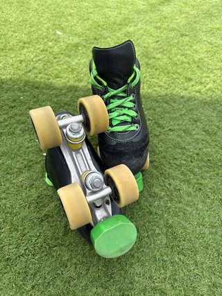 Patines hockey infantiles negros y verdes