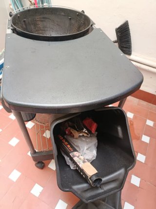 Barbacoa Weber gas y carbon Negra y Plateada