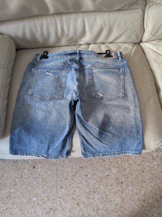 Pantalones vaqueros desgastados
