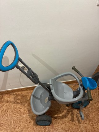 Triciclo infantil con toldo y manillar