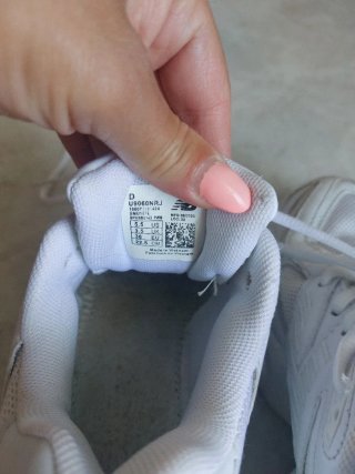 Scarpe New Balance 9060 Tg 36 senza solette