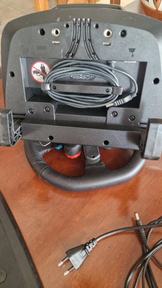 Logitech G29 Driving Force PS4 Volante+pedalera.