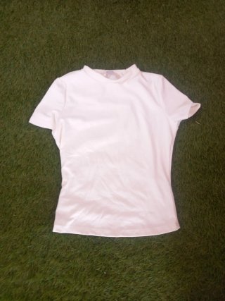Camiseta blanca ajustada