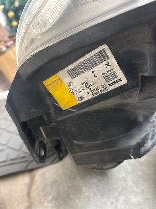 Faros nissan qashqai +2 2008
