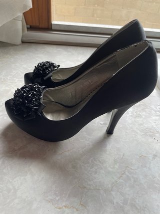 Zapato negro fiesta
