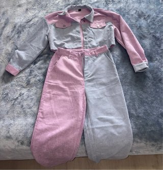 Conjunto de chaqueta y pantalón