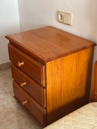 Cabezal cama, cómoda y x2 mesitas de noche