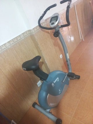 Bicicleta Estática Training 127
