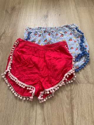 Pantalones cortos niña con pompones