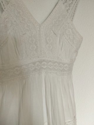 Vestido blanco con encaje