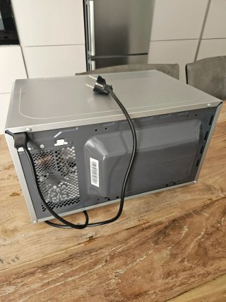 Microondas SHARP R242INW