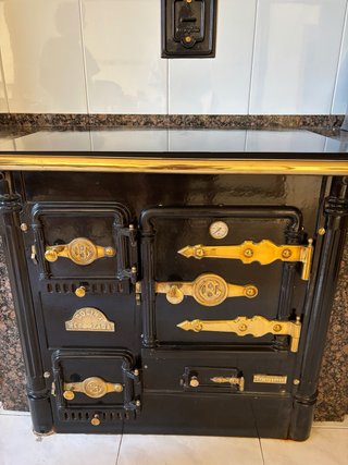 Cocina de leña Hergóm - Hierro fundido y bronce