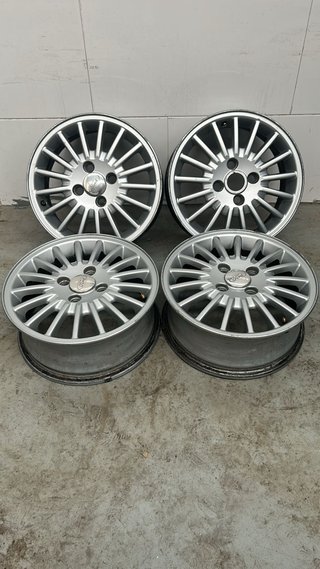 Llantas 15 pulgadas  4x108 Renault Originales