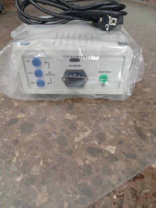 Fuente de Alimentación para Experimentos