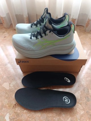 Zapatillas usadas Asics Nimbus 28 Verdes