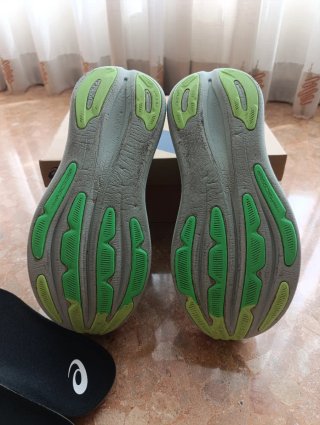 Zapatillas usadas Asics Nimbus 28 Verdes