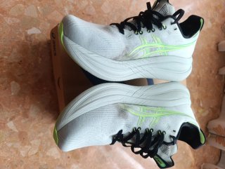 Zapatillas usadas Asics Nimbus 28 Verdes