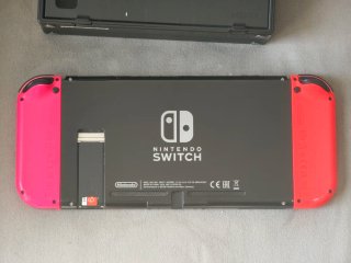 Nintendo Switch Rosa y Rojo