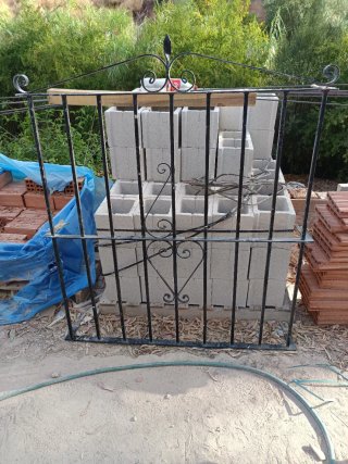 Lote Rejas Hierro Forjado y Puerta